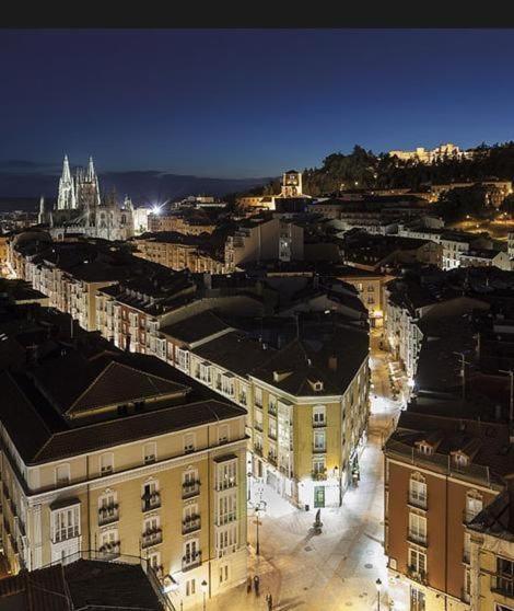 Buhardilla Con Vistas A La Catedral Apartment Burgos Exterior photo